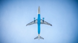 Komunikacja zbiorowa ucierpi przez wirusa. Samochody wracają do łask BIZNES, Lotnictwo - Jedna trzecia Polaków, którzy w ciągu ostatnich 12 miesięcy latali samolotem, uważa, że rynek lotniczy przez lata nie wróci do sytuacji sprzed pandemii. Ankietowani deklarują także rzadsze podróże samolotem niż dotychczas – wynika z badania IBRIS.